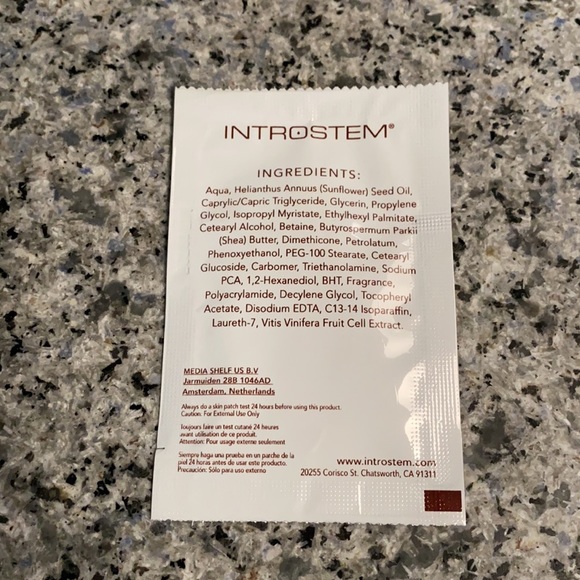 Introstem, Stem Cell Day Moisturizer - Picture 2 of 2